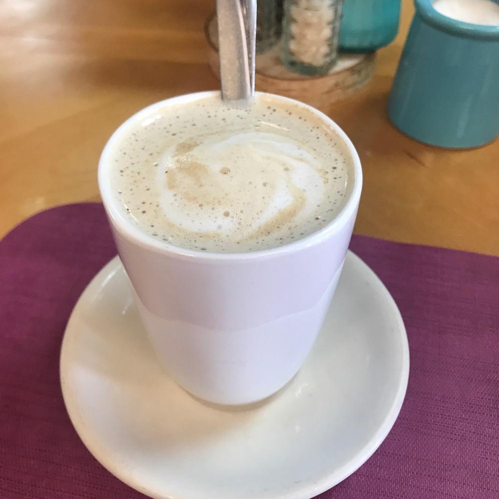 Meet your Posher, Luna